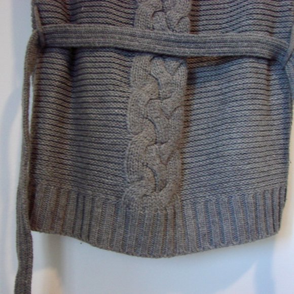 Zara Gray Cardigan with Faux Fur Trim - Picture 16 of 16